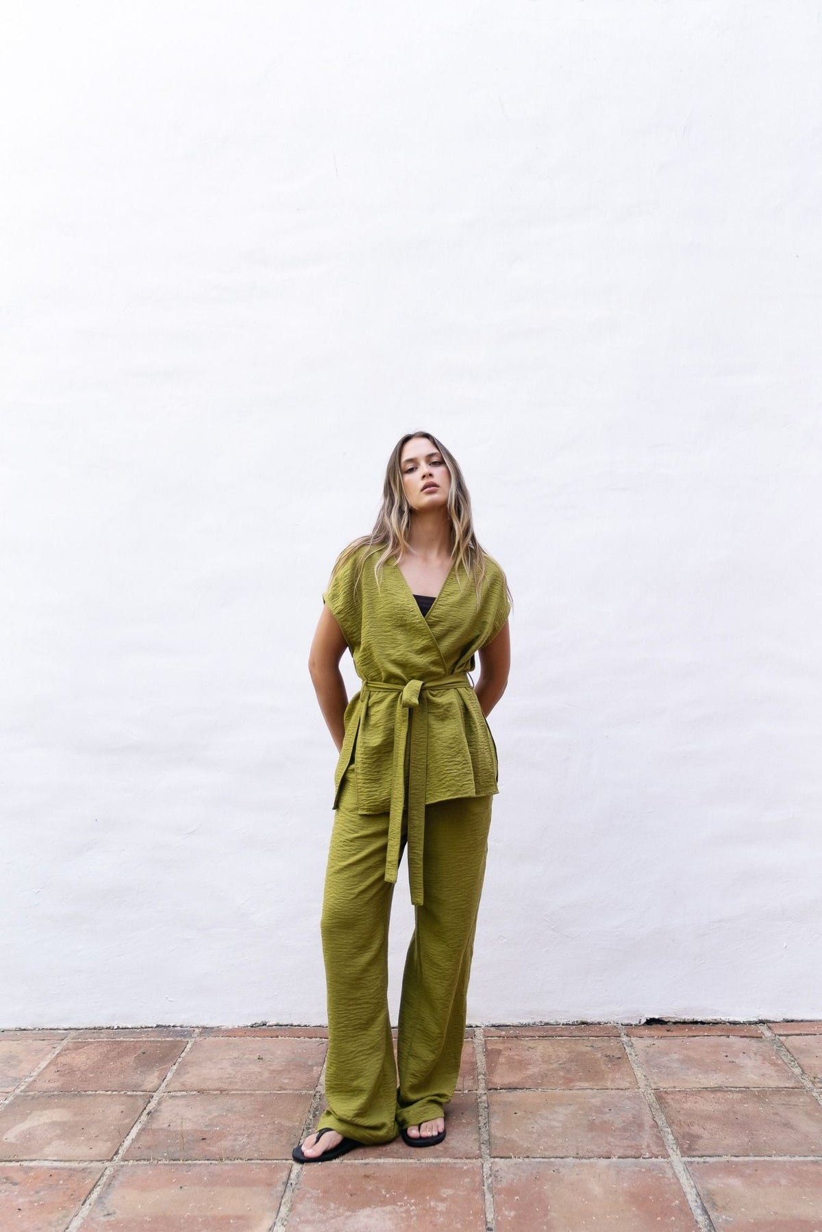 CONJUNTO COM KIMONO CRUZADO